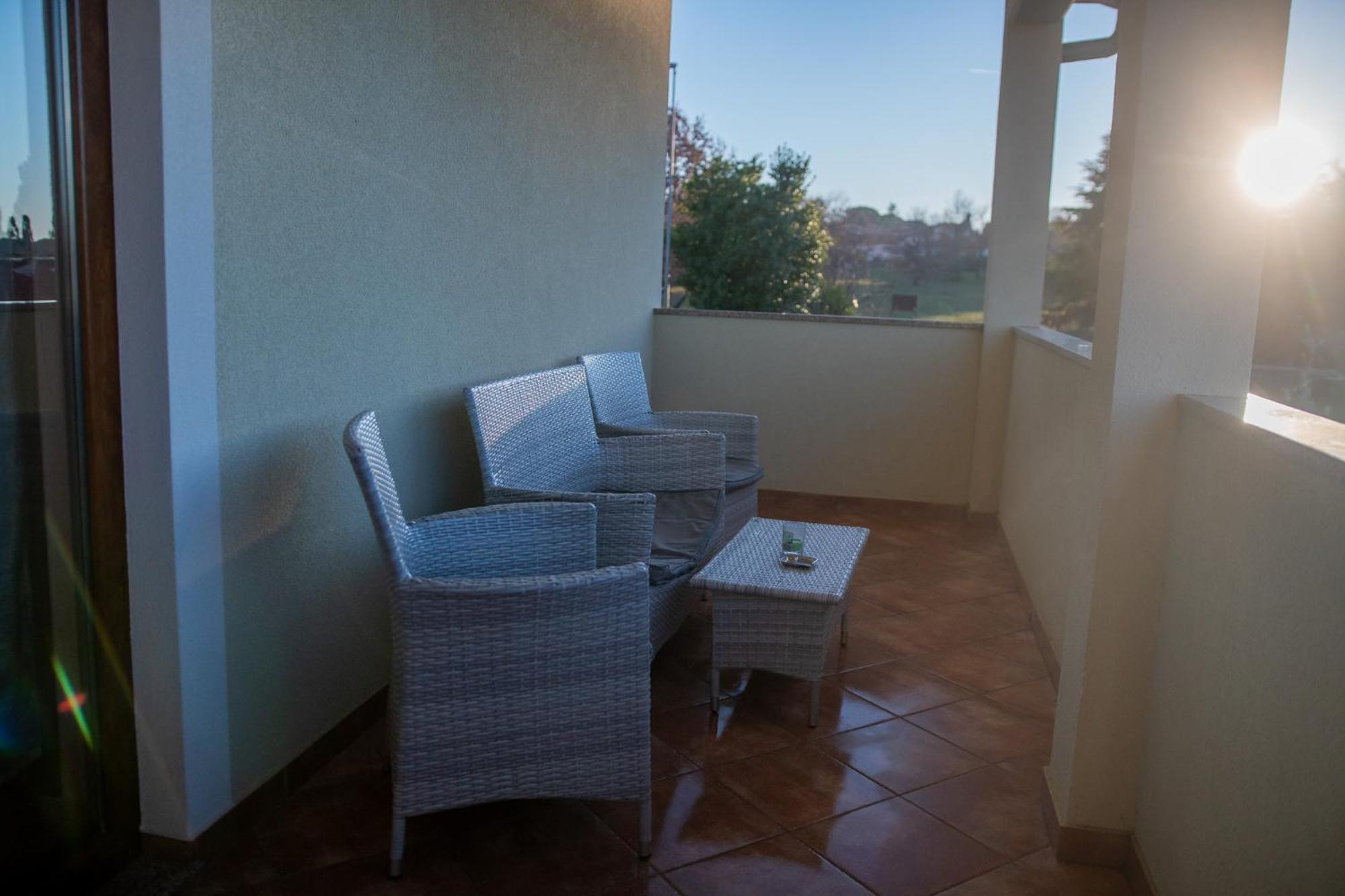 Apartments Angelica 1 Novigrad  Екстер'єр фото